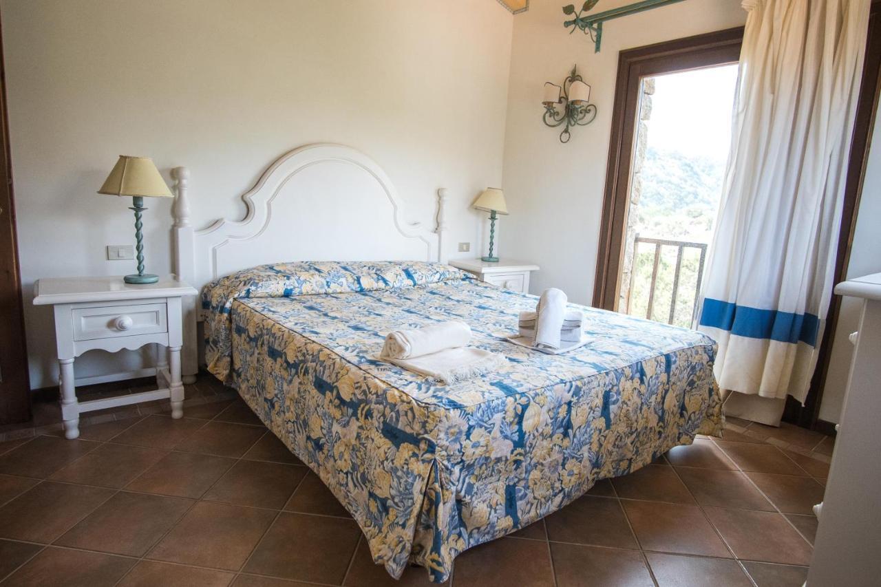 Aparthotel Il Giardino Degli Oleandri Liscia di Vacca Exterior foto