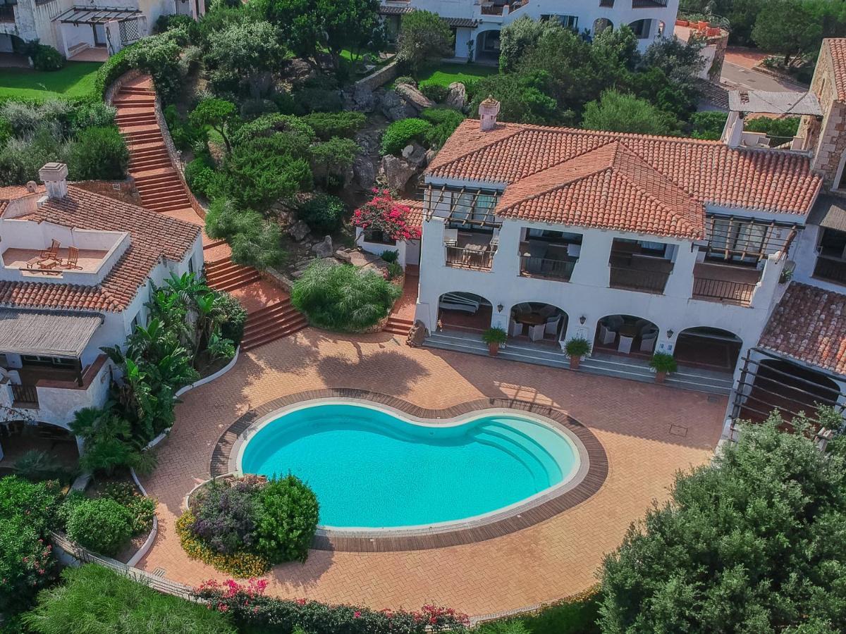 Aparthotel Il Giardino Degli Oleandri Liscia di Vacca Exterior foto