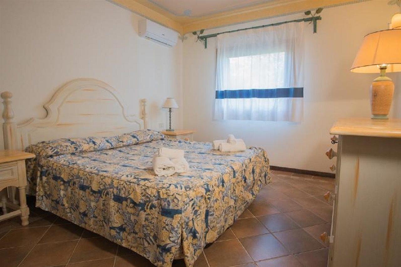 Aparthotel Il Giardino Degli Oleandri Liscia di Vacca Exterior foto