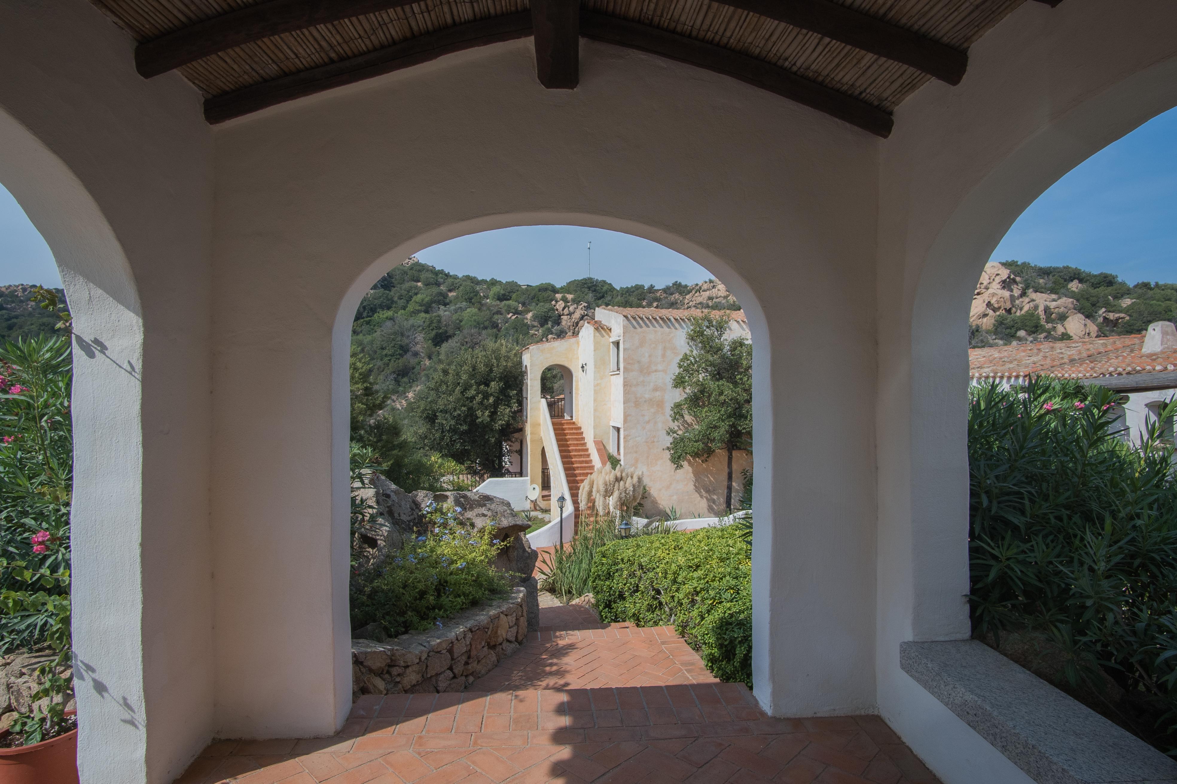 Aparthotel Il Giardino Degli Oleandri Liscia di Vacca Exterior foto